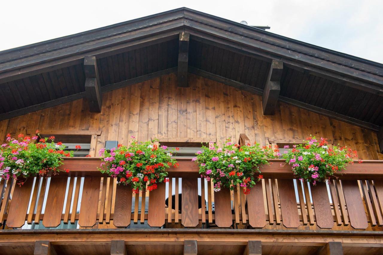 Garni Crepaz Bed & Breakfast Selva di Val Gardena Bagian luar foto